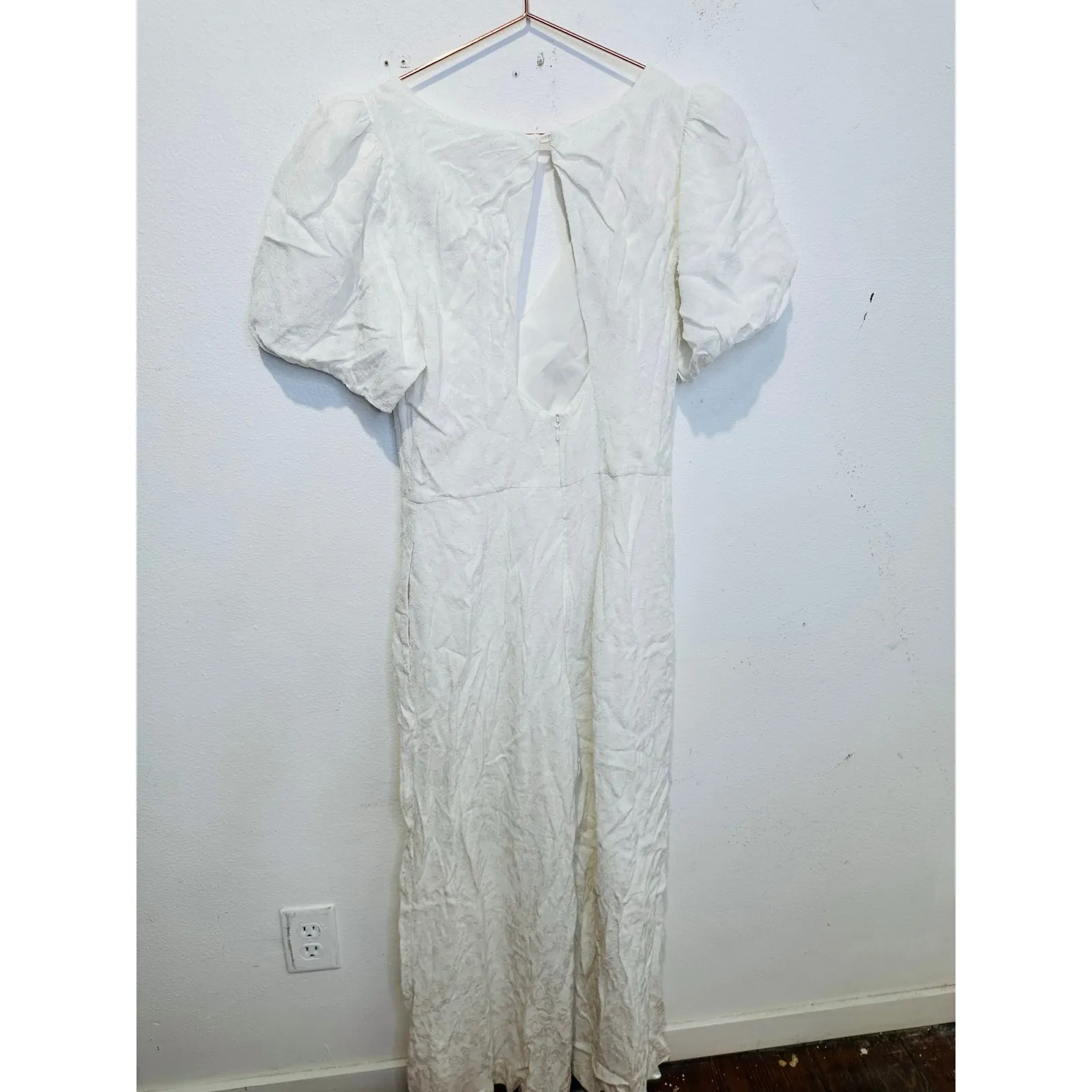 CLUB MONACO Women's White Short Sleeve V-Neck Textures Tie Back Jumpsuit Size 8 - Image 11