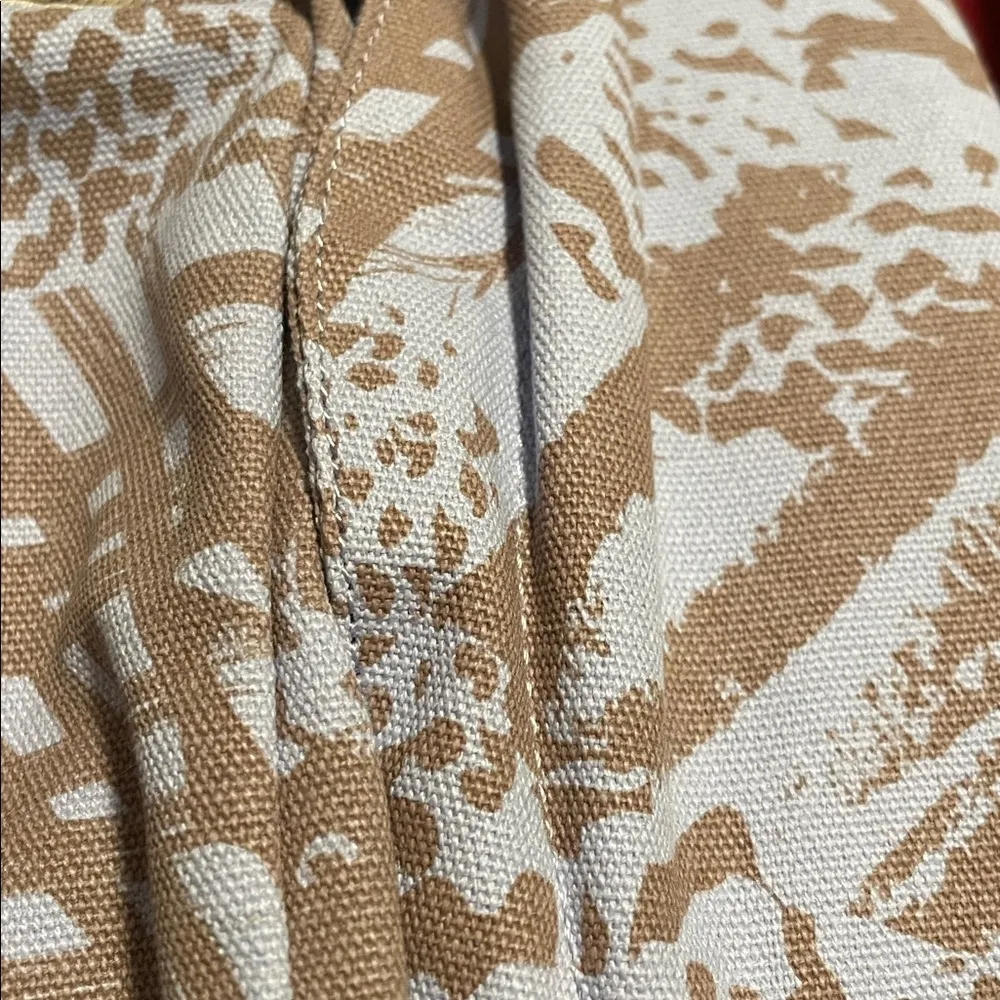 Kavu Mini Sling Bag with Pattern in Light Blue and Brown - Image 3