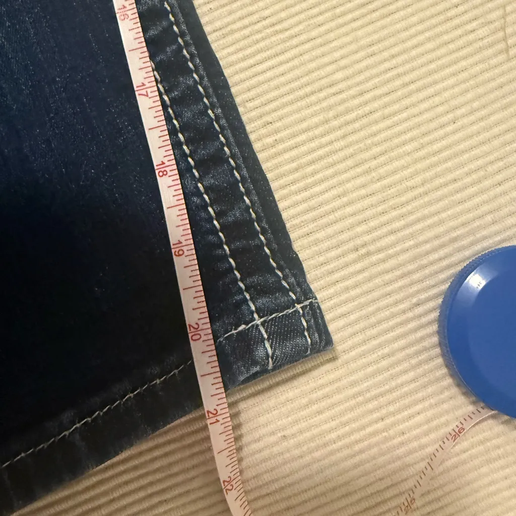 Miss Me  Jeans Size 25 Rhinestone Fleur-de-Lis - Image 8