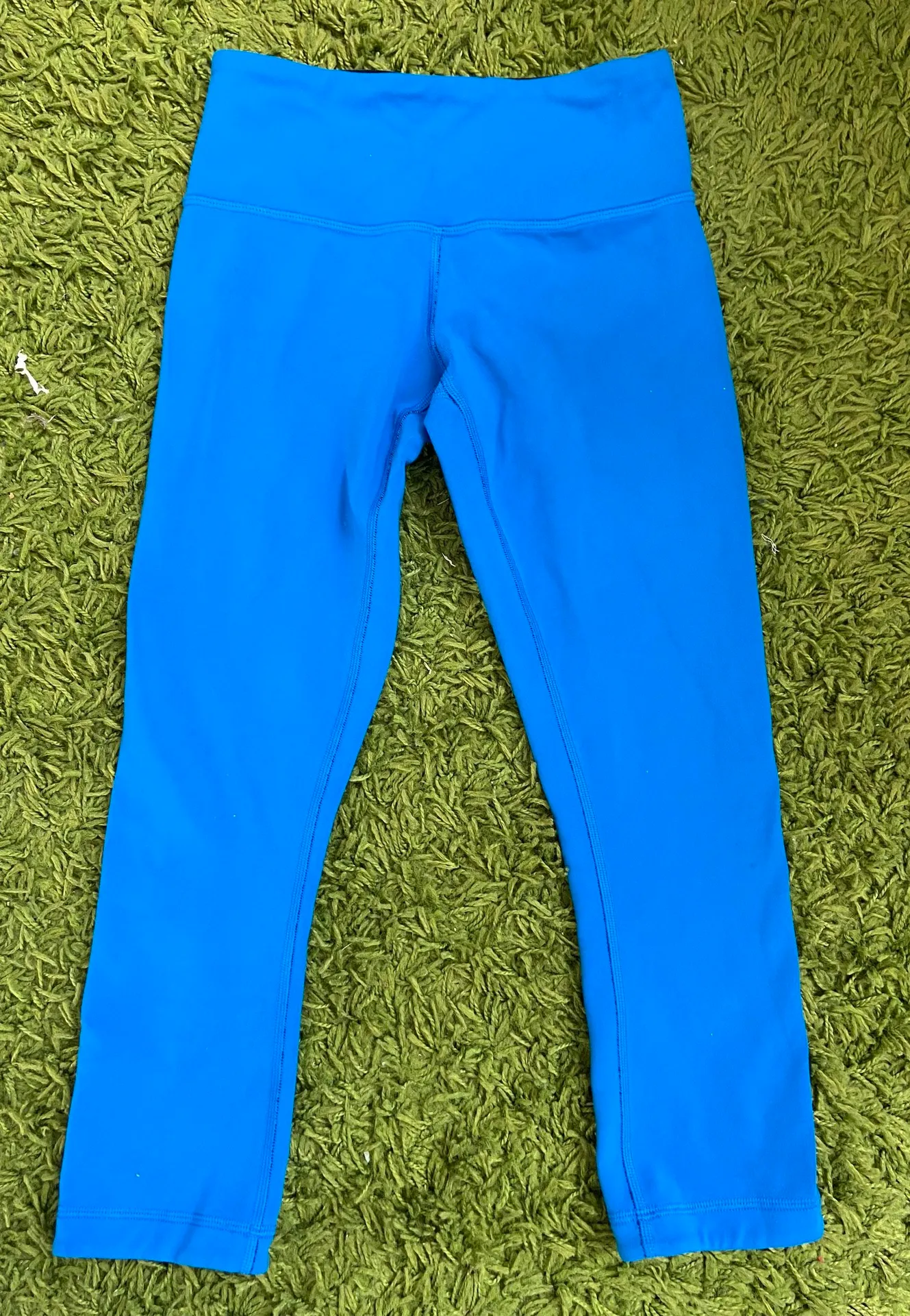 Reversible Crop Yoga Pants - Image 4