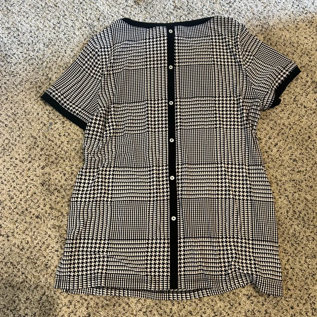 Anne Klein Monochrome Houndstooth Short Sleeve Top - Image 3