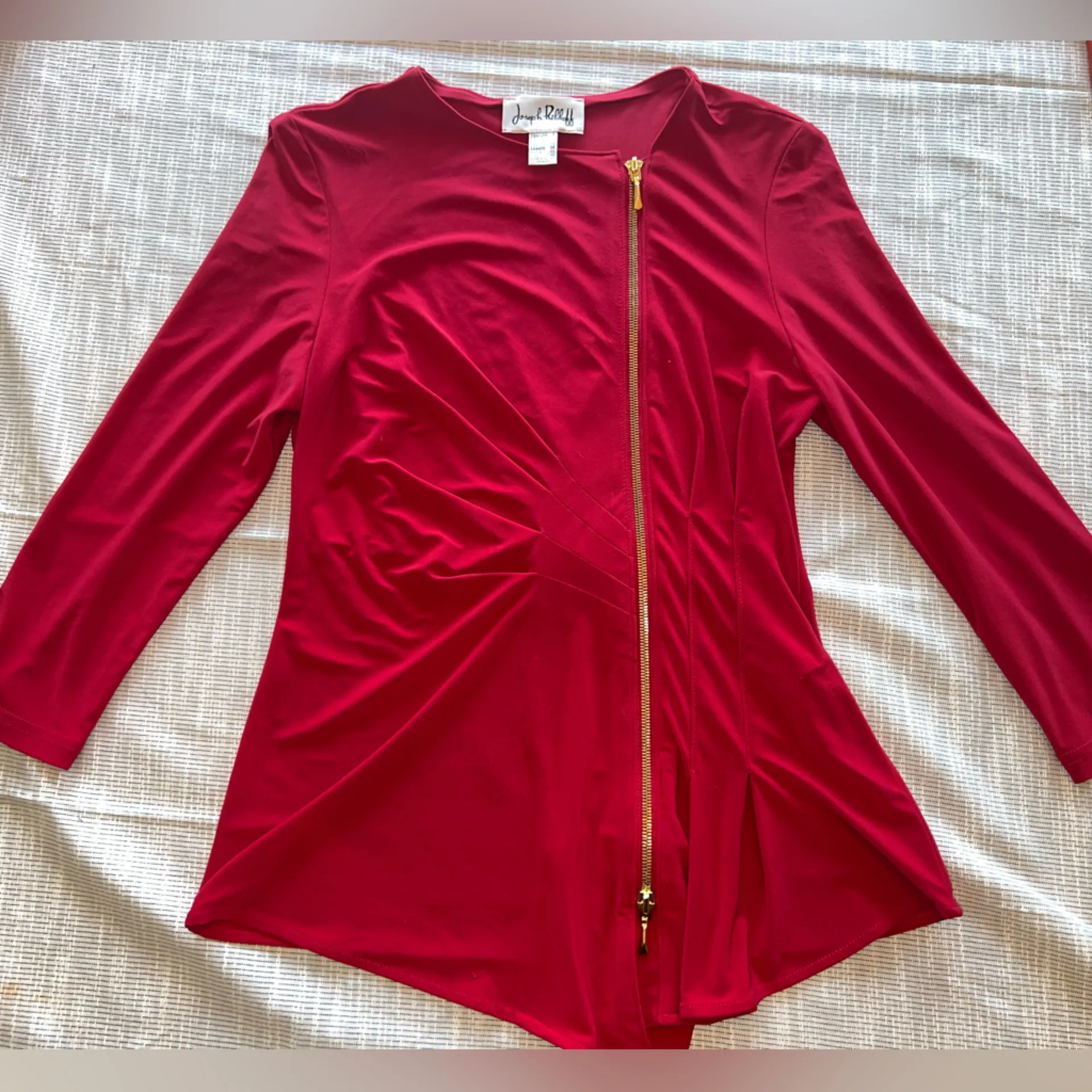 Joseph Ribkoff Red Asymmetrical Gold Zipper Top – Size 10 - Image 2