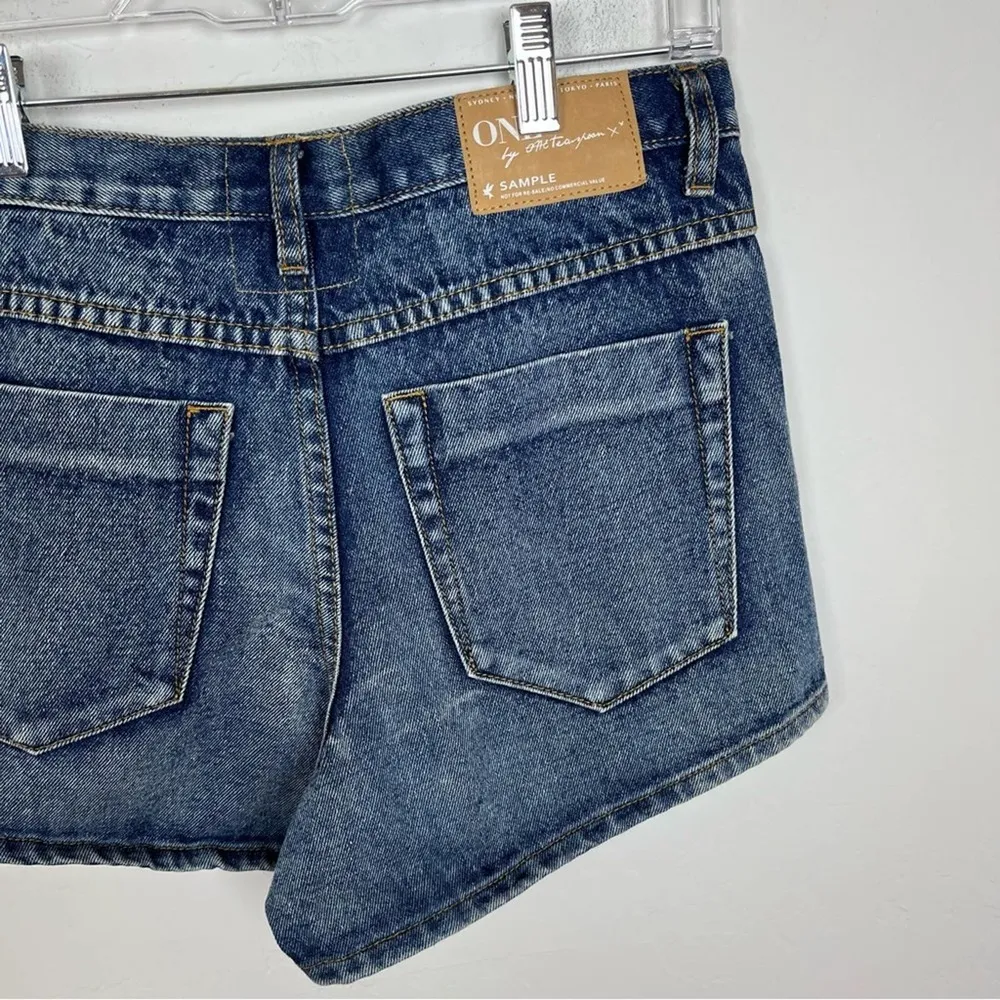 One Teaspoon  Button Fly Jean Shorts - Image 4