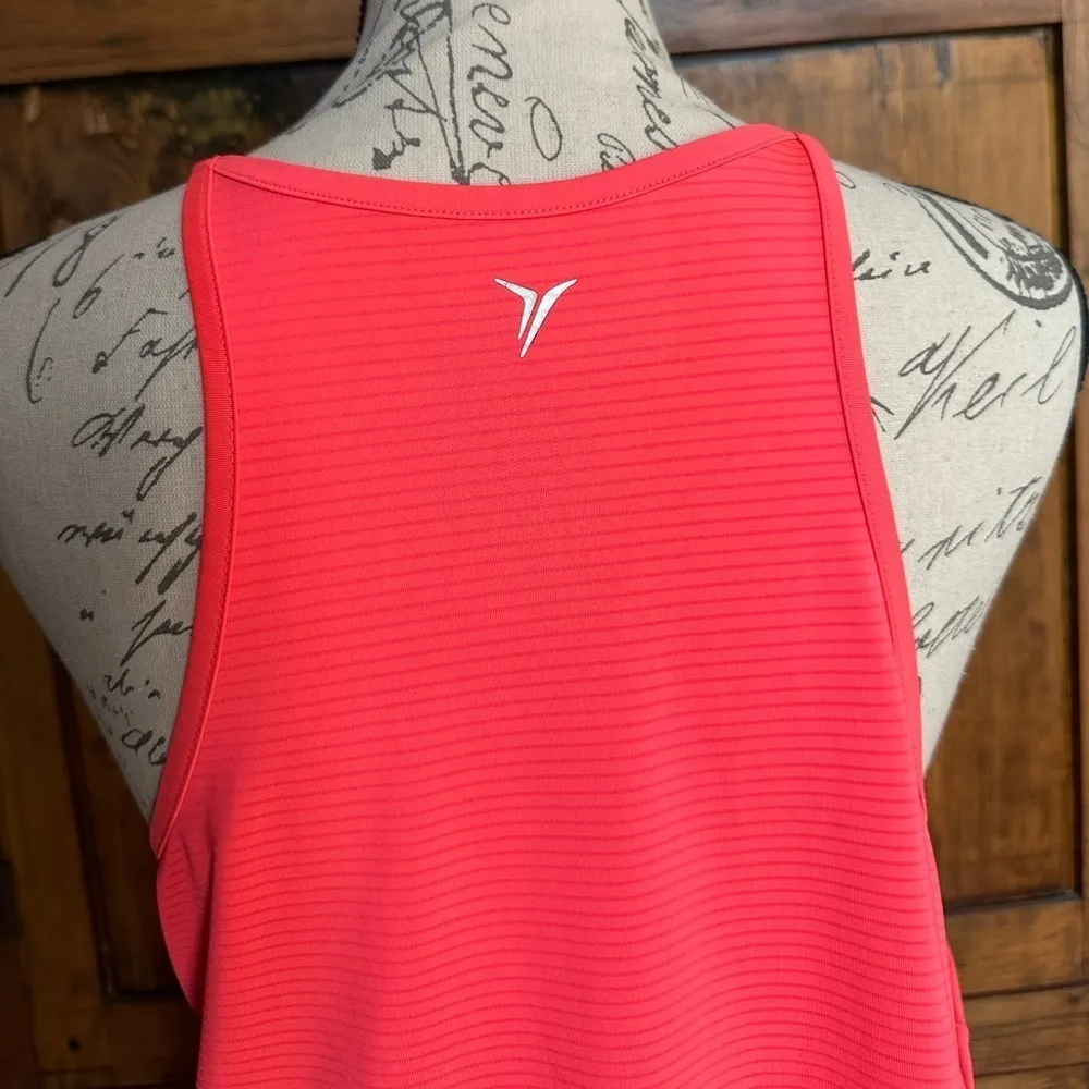 Old Navy XXL Hot Pink Women’s Tank Top - Image 3