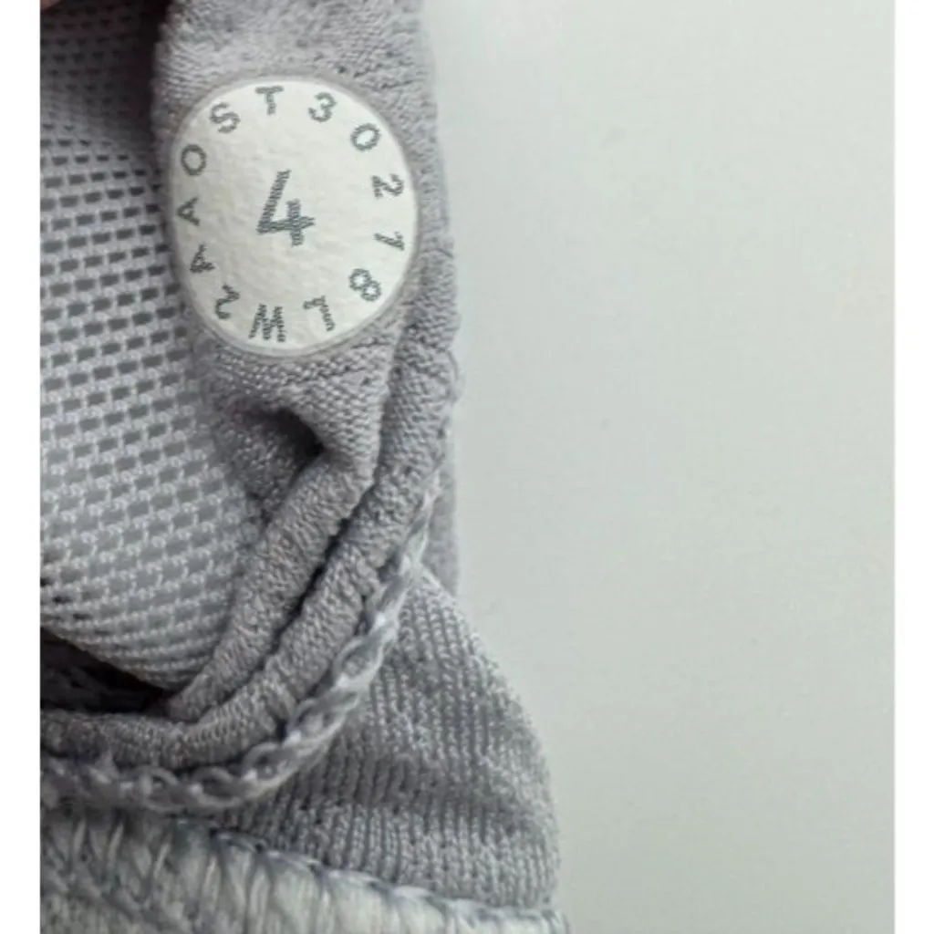 Lululemon Free To Be Sports Bra Wild Gray Floral Mini Twine Strappy Women's 4 - Image 7