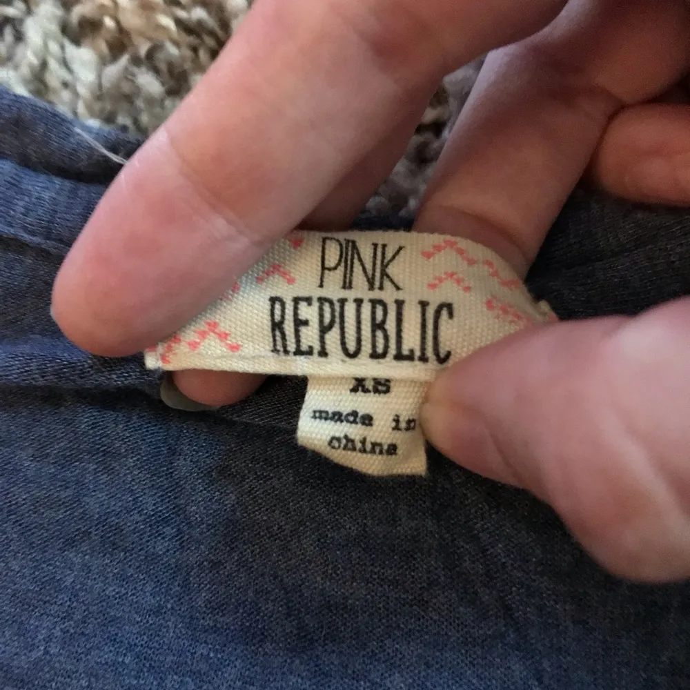 Pink Republic blue shirt - Image 6