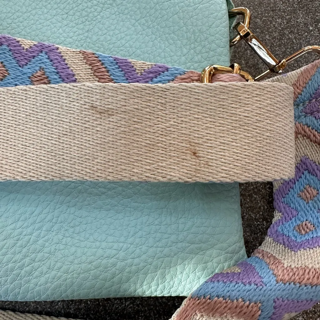 Izzy Crossbody Bag with Adjustable Guitar Strap Light Blue - Image 7