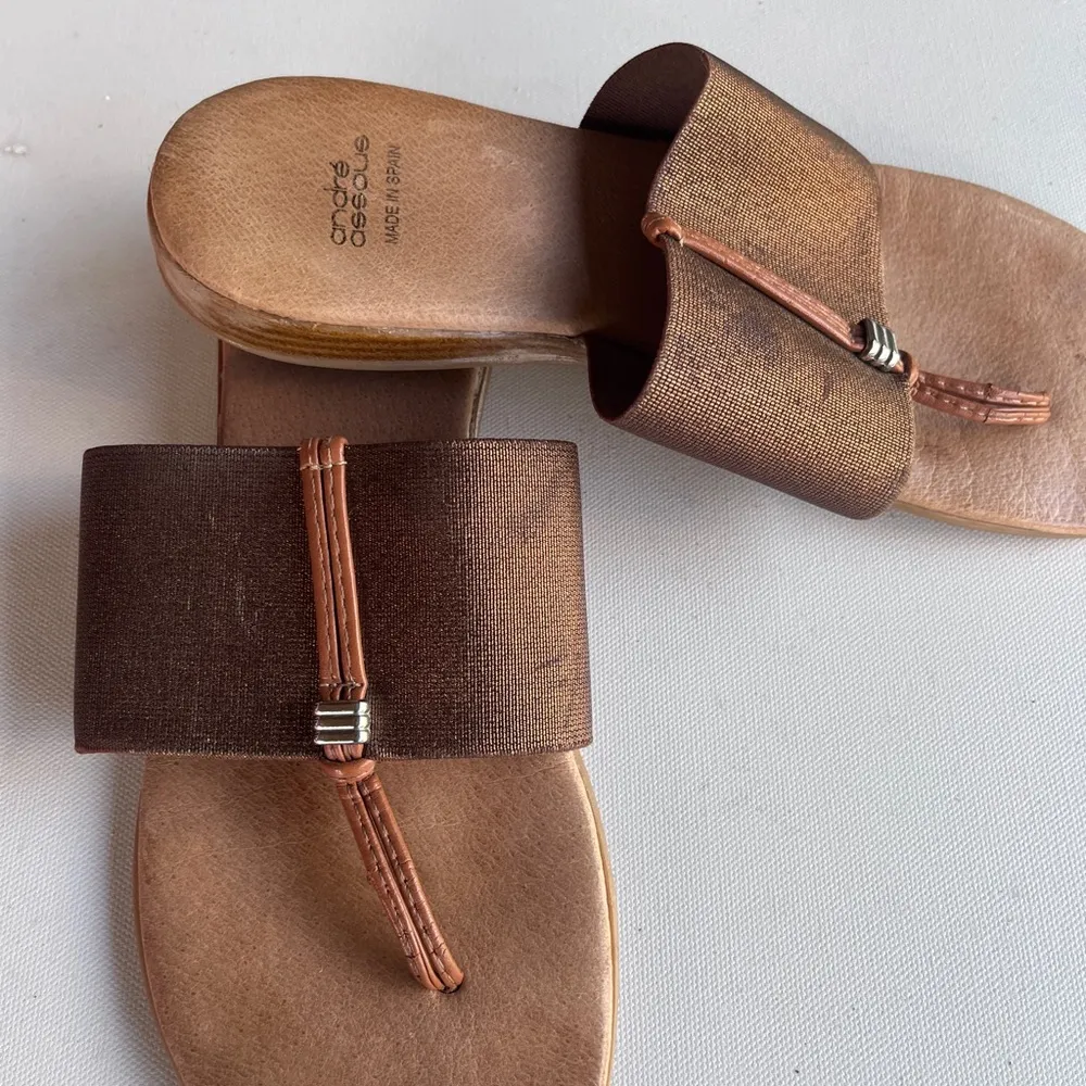 Andre Assous Women's Brown Slide Sandals Size 8 - Image 2