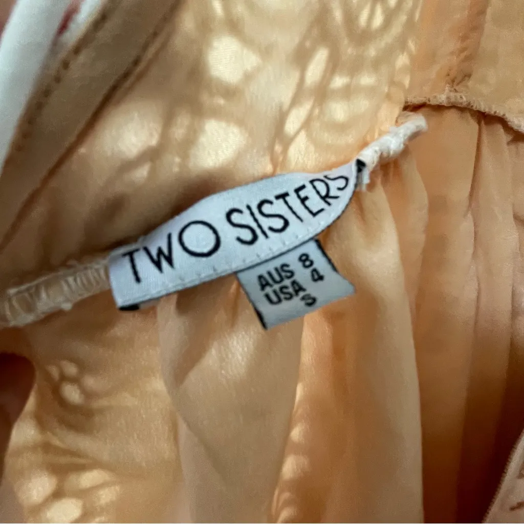 Lace dress - Image 5