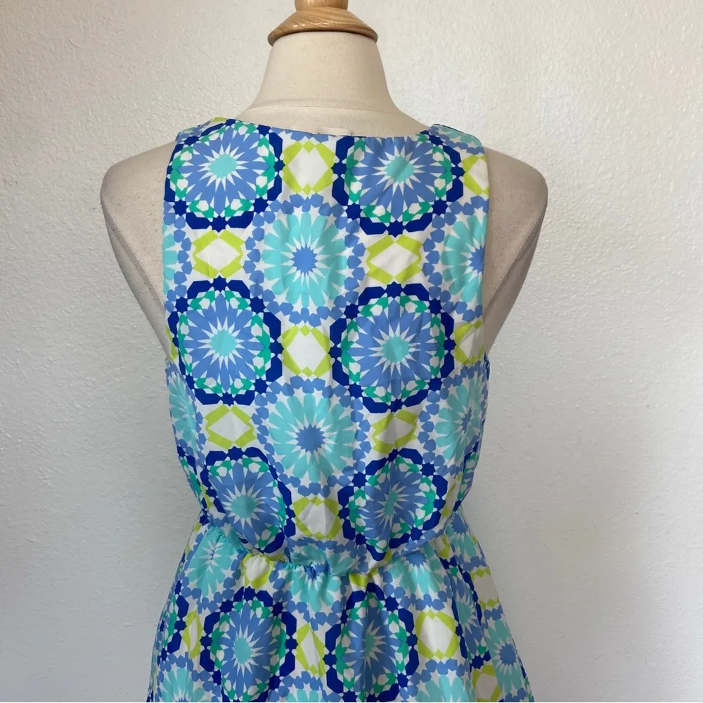 Retro Patten Sleeveless Blue & Green V-Neck Sun Dress - Image 5