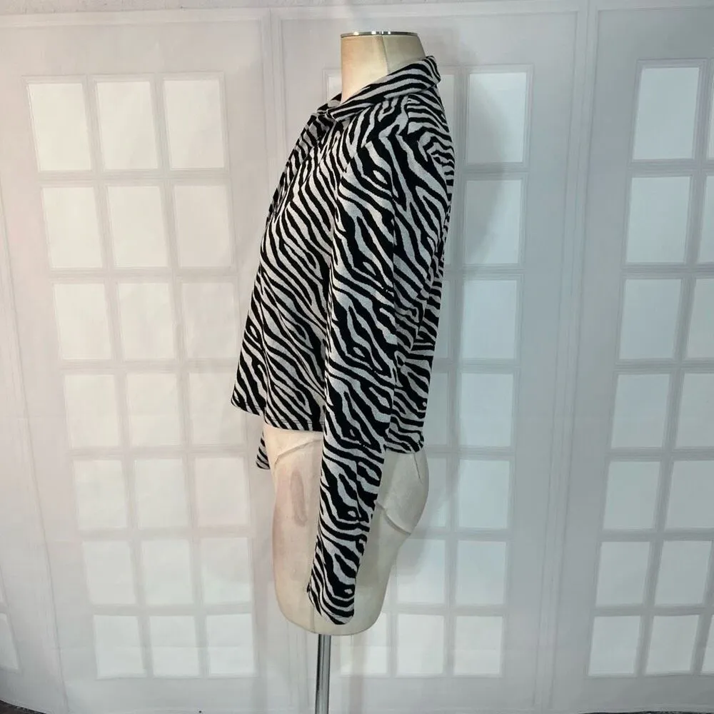 Industry Black White Collared Zebra Print Long Sleeve Knit Top Size Medium - Image 6