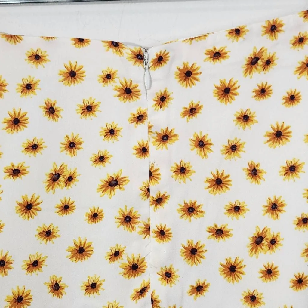WeWoreWhat Daisy Print Mini Skirt NWT Size Medium Floral Coquette Skirt - Image 4