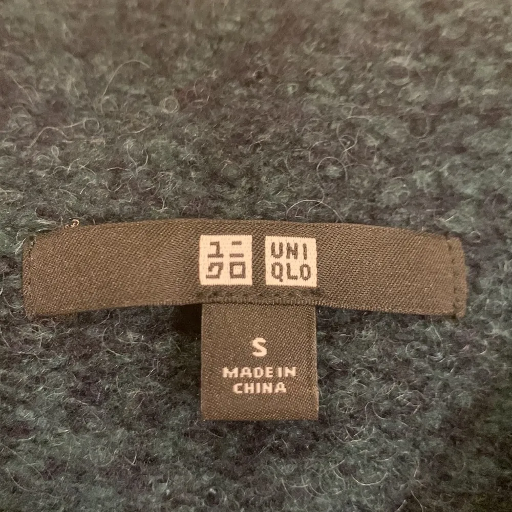 soft cozy funnel neck sweater deep green S - Image 3