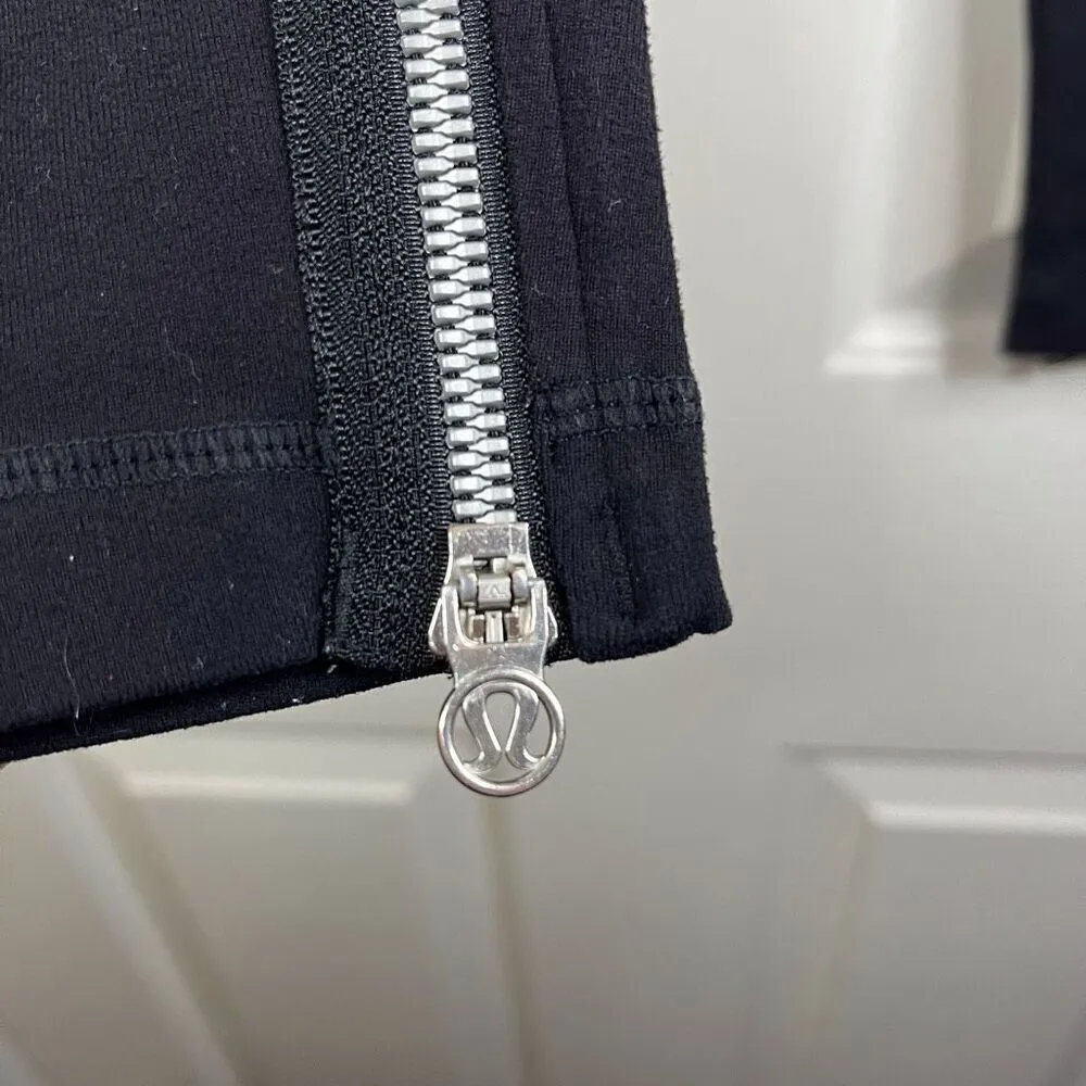 Lululemon Athletica Full Length Black Leggings Size 2 Compression Active Workout - Image 4