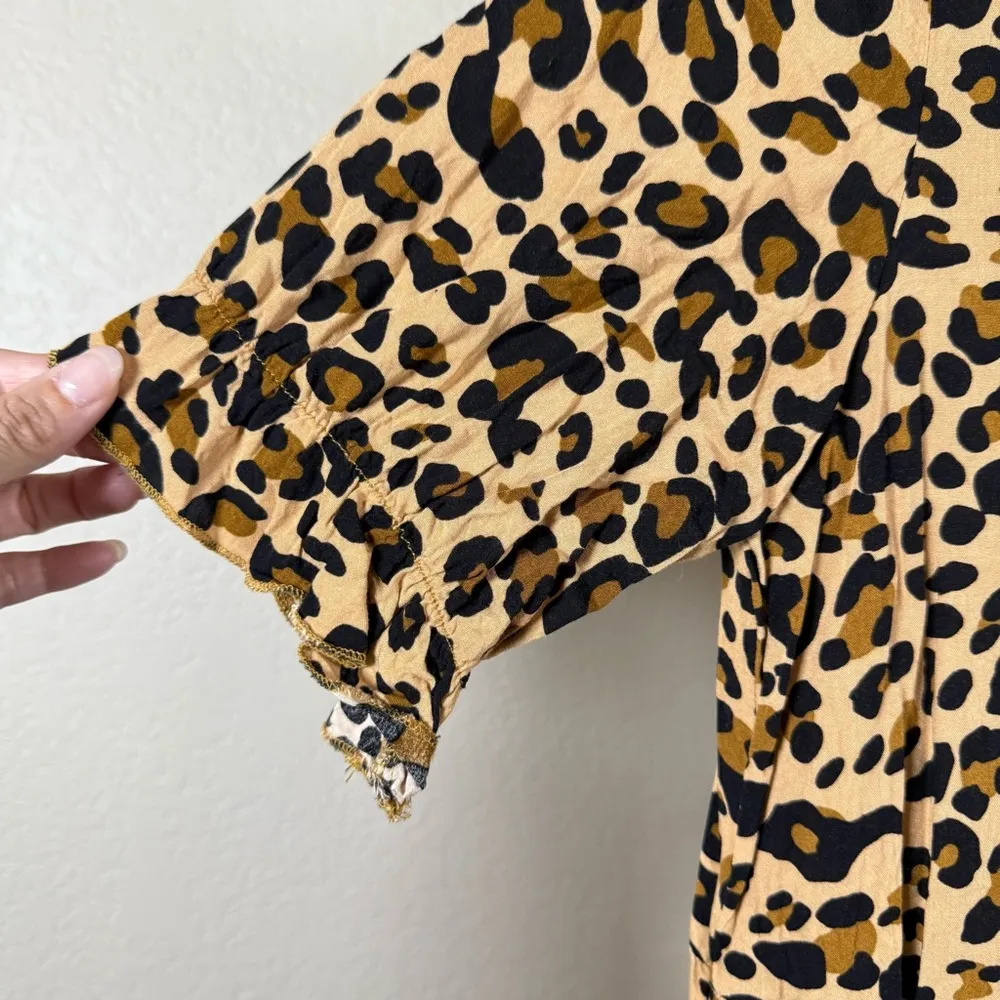 Animal Print Button Front Babydoll Top Short Sleeve Relaxed Fit Tunic Medium Tan - Image 5