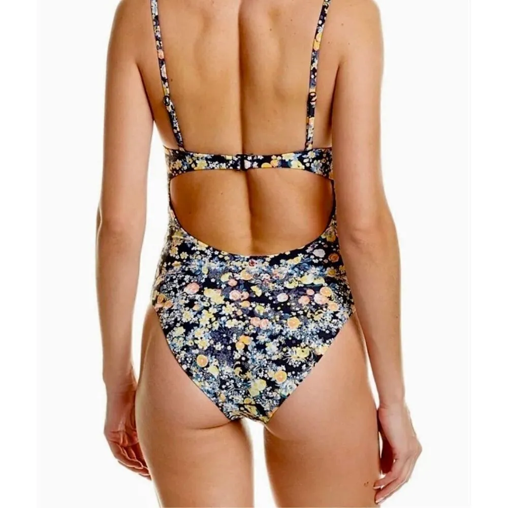 New. Red Carter floral and citrus swimsuit. Retails $179. Medium - Image 5