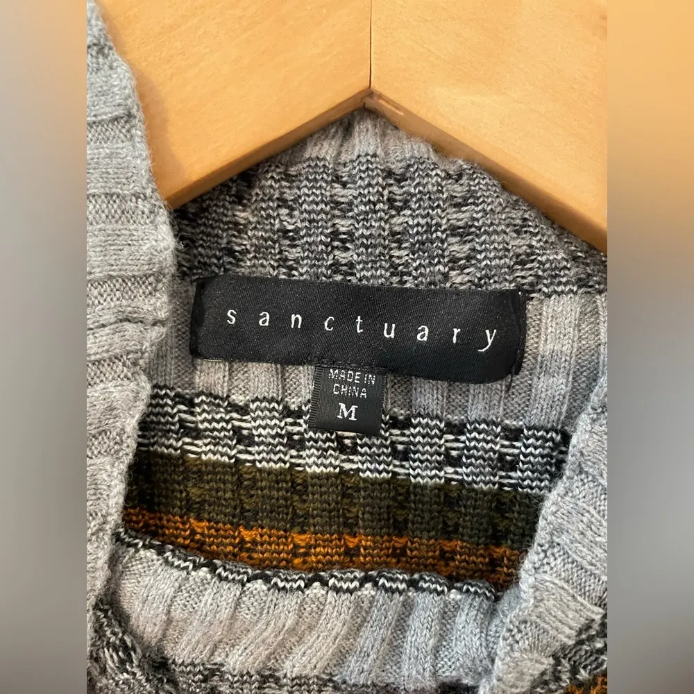 Sleeveless Knit Top - Image 6