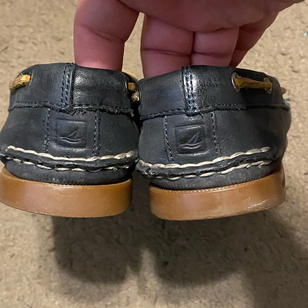 Sperry Women's Original Whale Tale Embossed 2-Eye Boat Shoe Size 9 Blue Gum Sole - Image 4