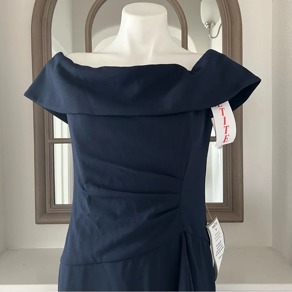 NEW Xscape Off-The-Shoulder Maxi Formal Evening Gown, Navy Petite Size 12 $199 - Image 5