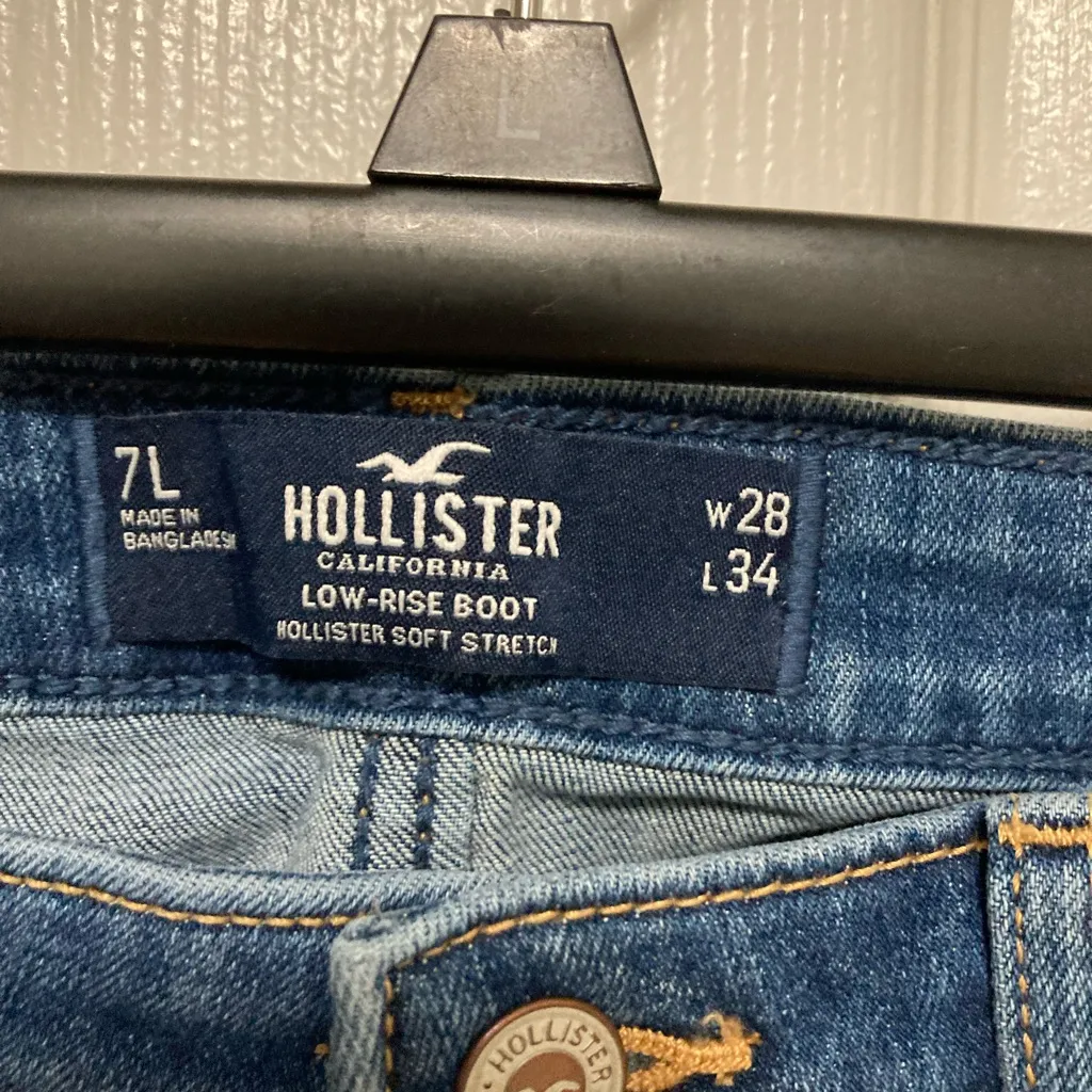Hollister Medium Wash Y2K Low Rise Boot Denim Jeans - Image 4