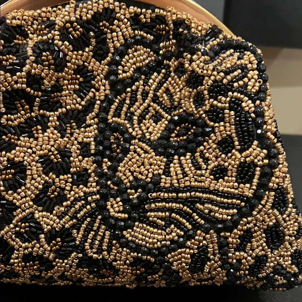 Made In India | Beaded Leopard Clutch w/ Chain Crossbody Strap Black - Image 3