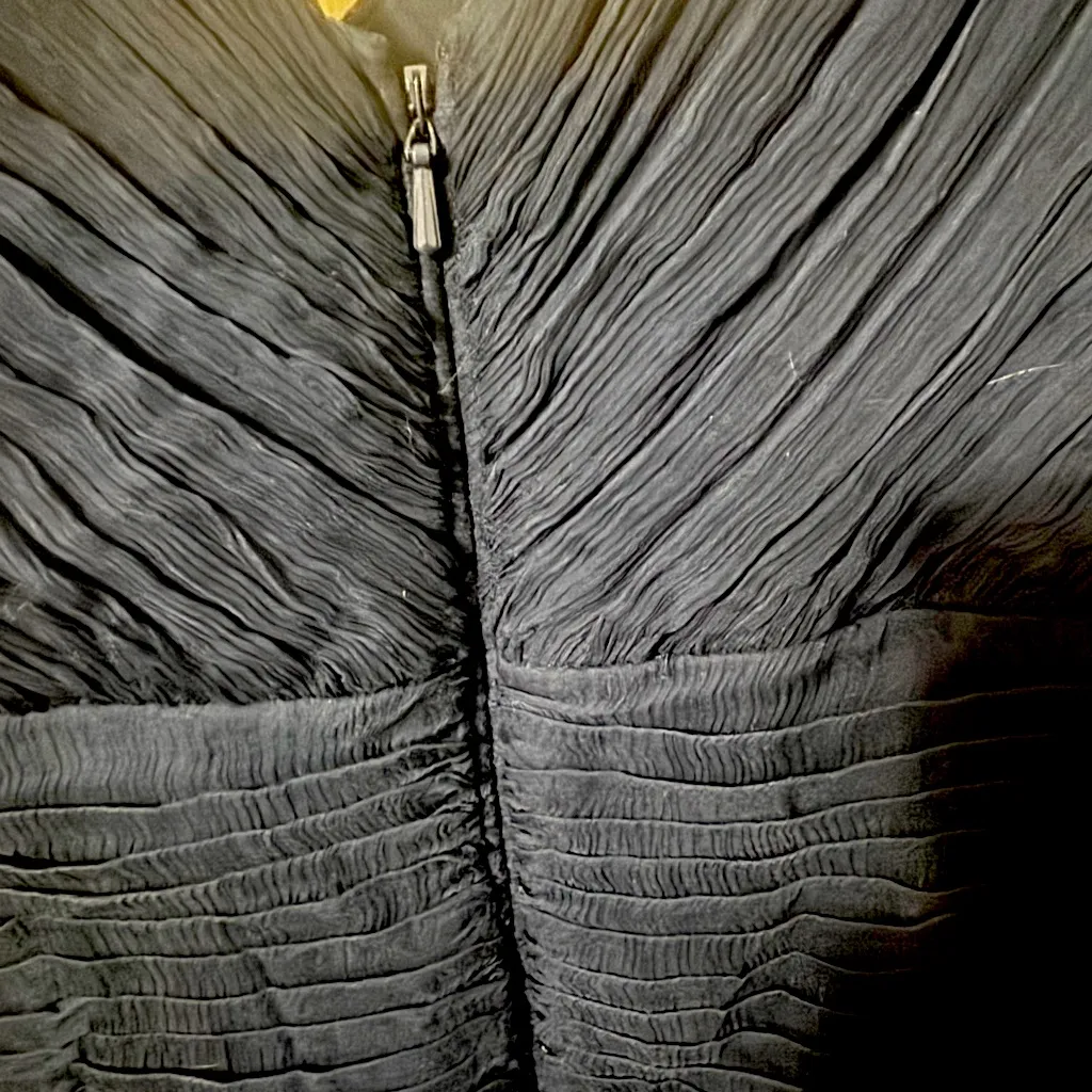 Beautiful evening gown Tadashi Shoji Deep Blue Textured Maxi Dress NWT - Image 5