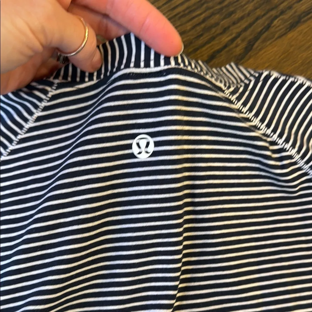 Lululemon All Yours Crop Tee size 12 like new Blue & White stripe - Image 6