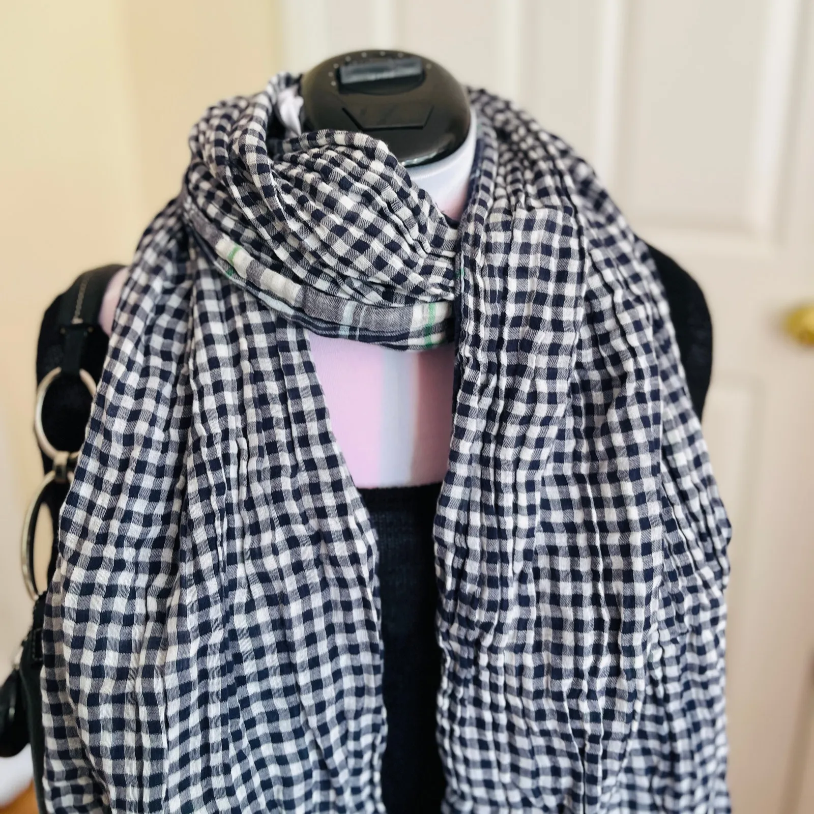 Aeropostale | Green + Navy Blue Plaid Checker Reversible Crinkle Scarf | 2010s - Image 7