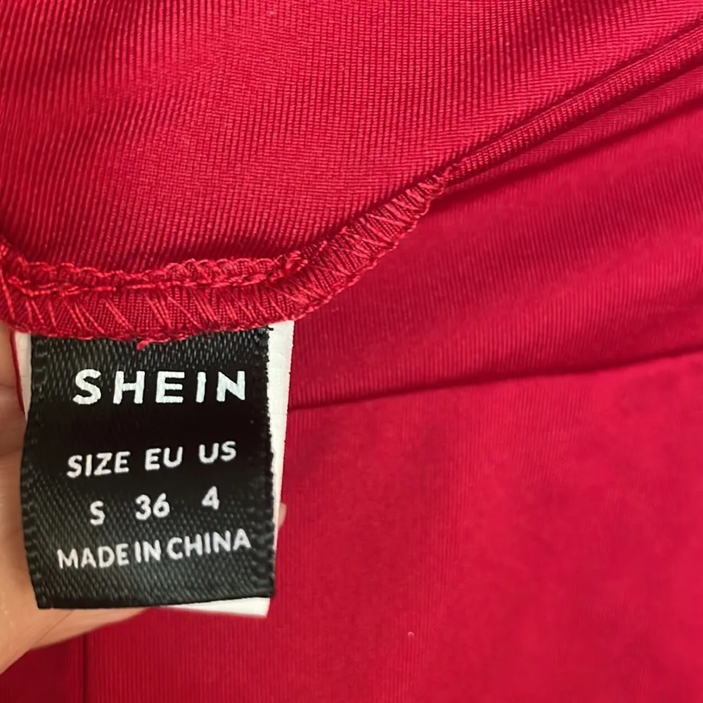 Size small women’s biker shorts Red.  SHEIN - Image 4