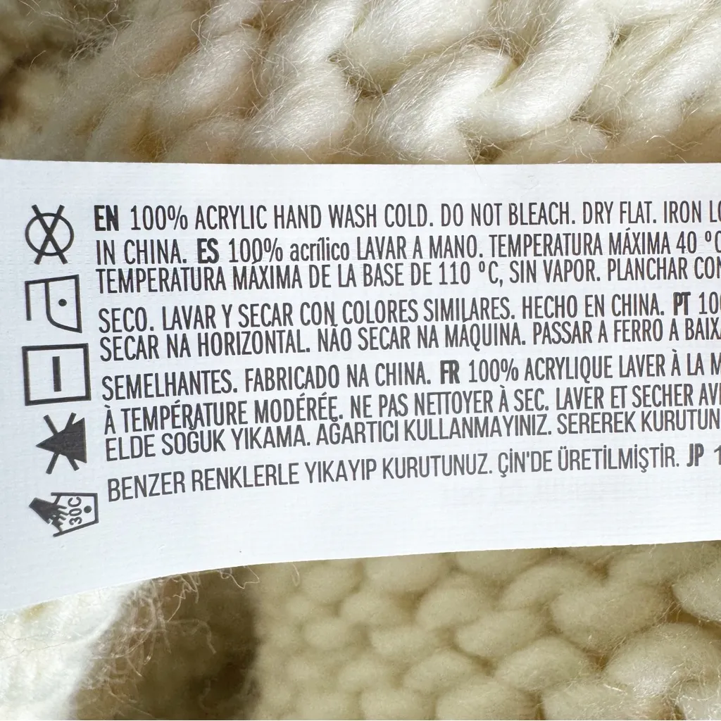 Forever 21 Cherry Chunky Knit Cardigan Sweater Size XS Women 9/10 KIDS - Image 9