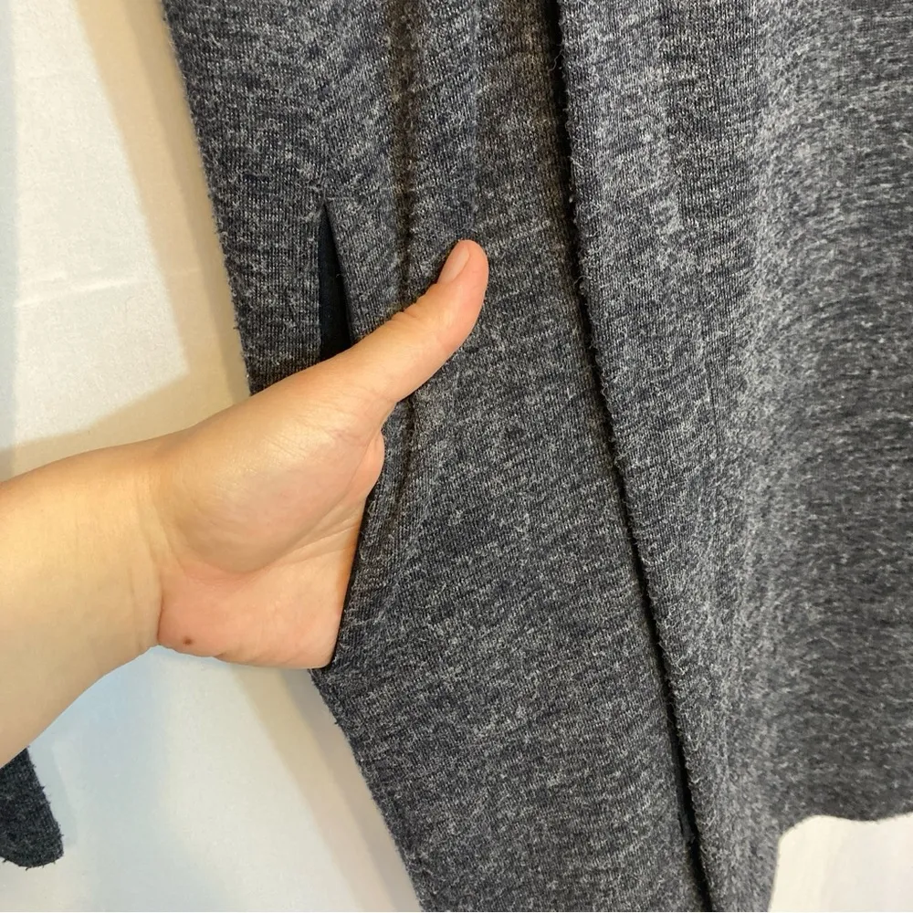 SimplyVera Vera Wang Simply Breathe Heather Gray Zip Up Cape Collar Knit Sweater - Image 5