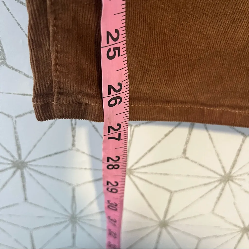 Veronica Beard Crosbie Wide Straight Leg
Crop Corduroy Pants Brown - Image 10