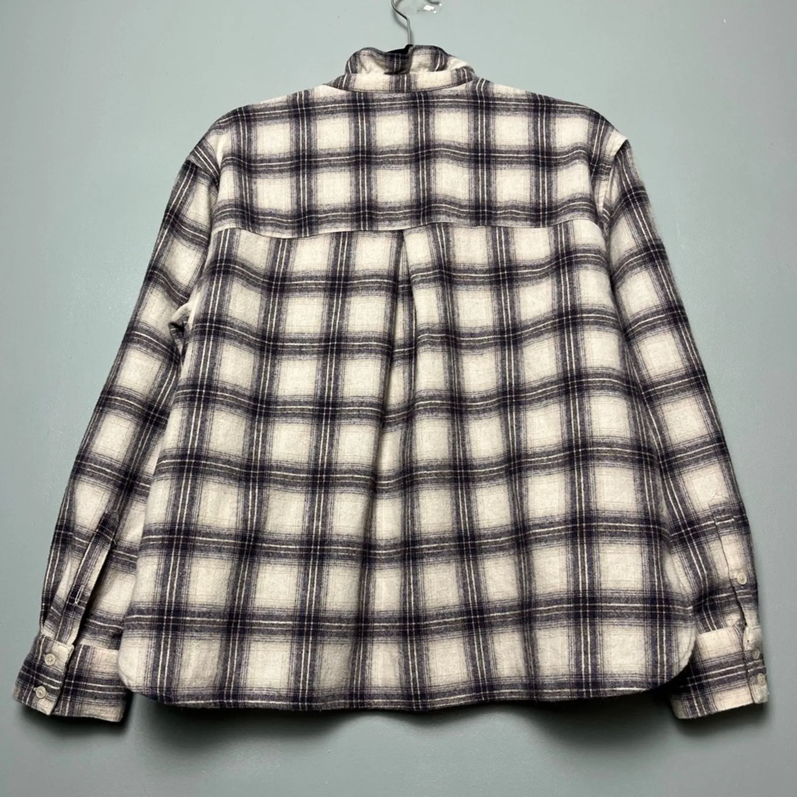 Banana Republic Wool Blend Ruffle Collar Flannel Shirt Gray Plaid Women’s Size L - Image 2