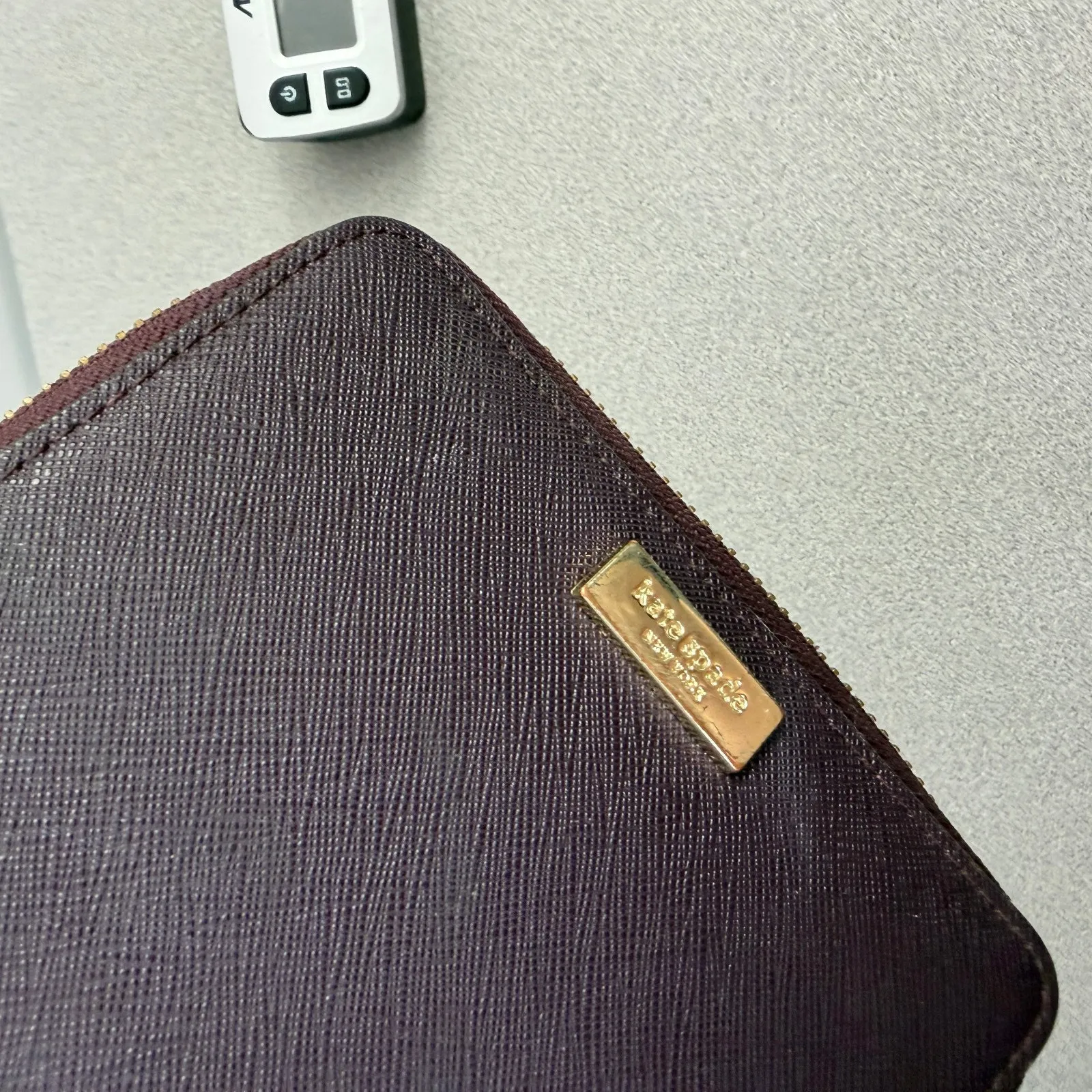 Kate Spade Laurel Way Saffiano Darci Zip Around Wallet Coin Logo Plaque Plum - Image 11