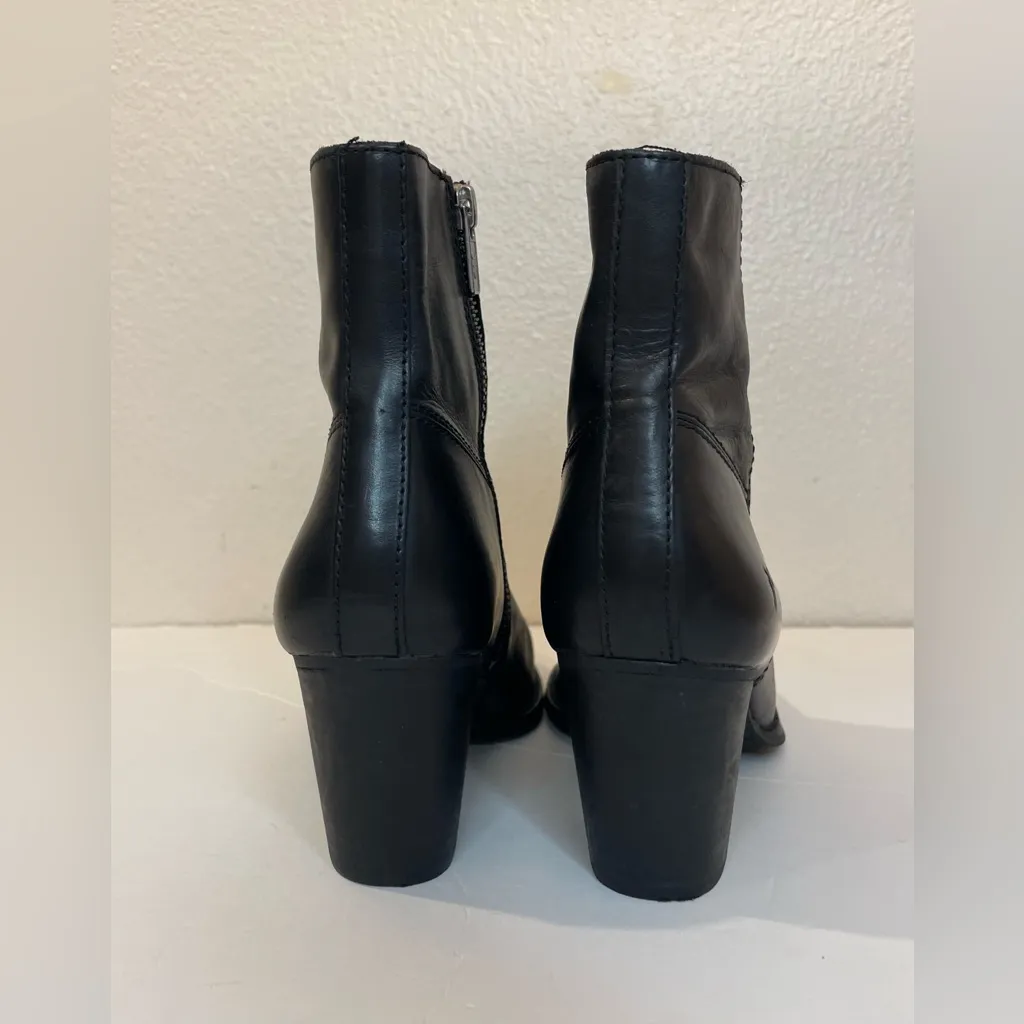 Frye Women’s Megan Black Leather Ankle Booties Size 7 M - Image 8
