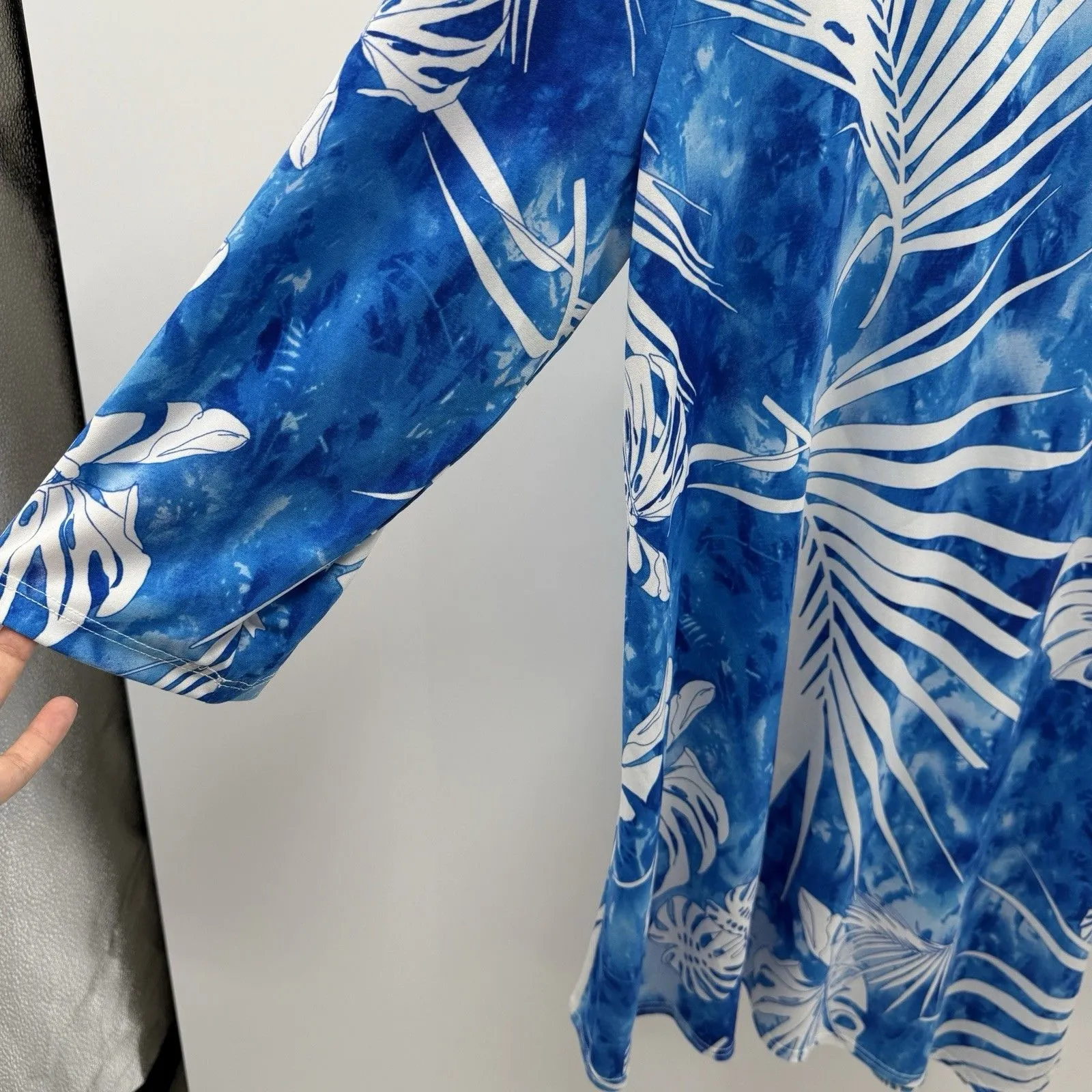 Clara Sun Woo Womens Tunic Top XL Slinky Blue Coastal Asymmetric Hem Tropical - Image 4