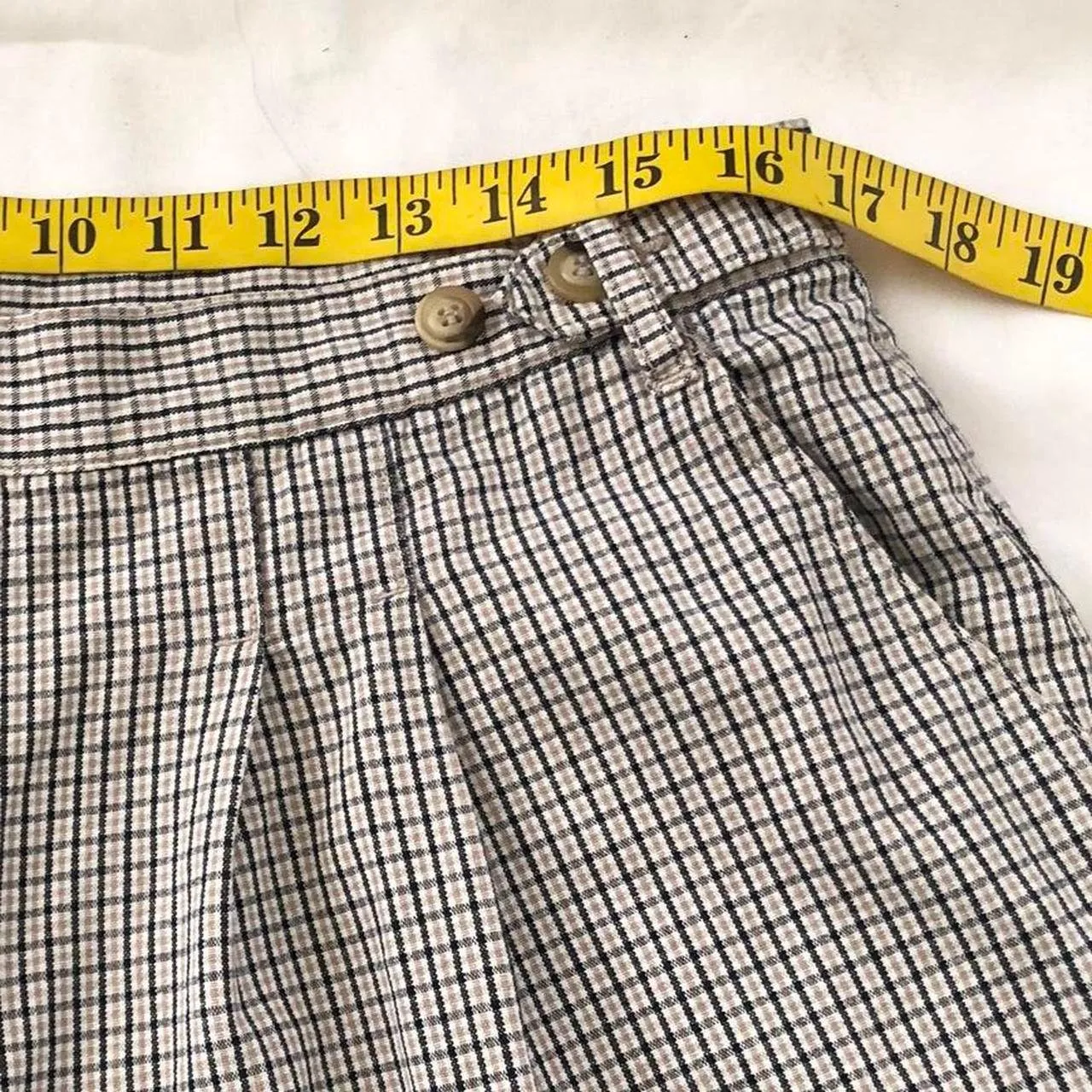 90s VTG White Stag Black brown plaid gingham high rise pleated shorts  Size 18/33” - Image 2