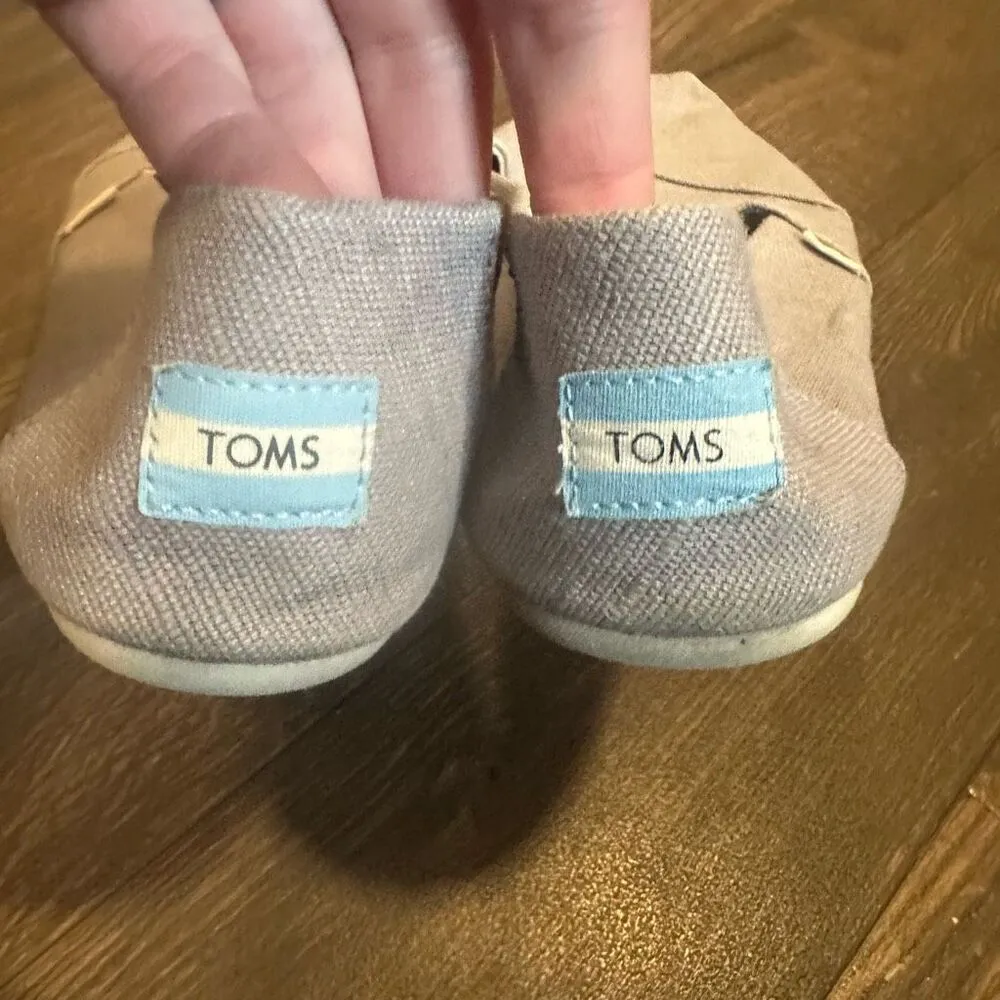 Tom’s gray slip on minimalist basics normcore size 10 shoes - Image 4