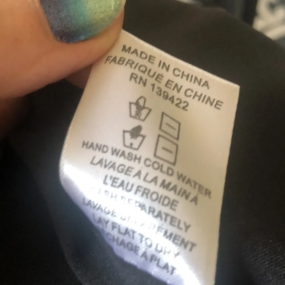 TOBI Pleated High Waisted Shorts Sz. L Black Exposed Back Zipper Dressy School - Image 6