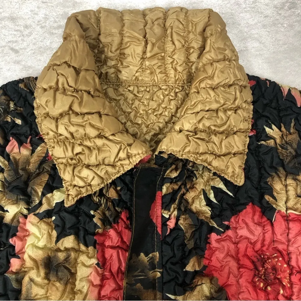 THE MAGIC SCARF COMPANY bold floral reversible quilted vest size S - Image 4