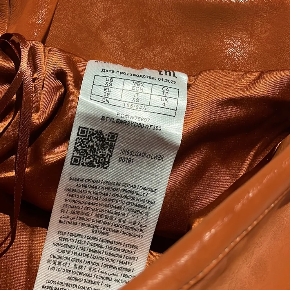 NWT GUESS Rosalba Faux-Leather Mini Skirt Ginger Spice XS - Image 7