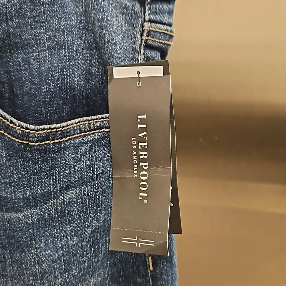 💕LIVERPOOL💕 Pamela Cropped Flare Jeans ~ Wystone 12/31 NWT - Image 8