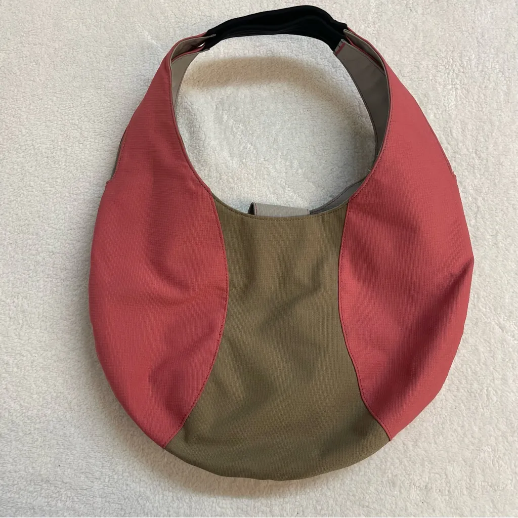 Keen Salmon Olive Bag Hybrid Transport Shoulder Travel Outdoors Hiking Pockets - Image 6