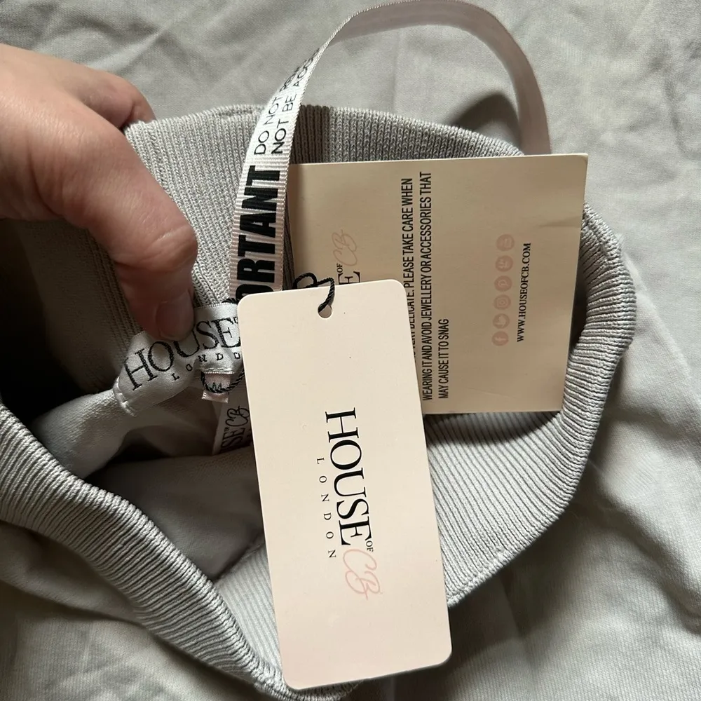 HOUSE OF CB Naomie Grey Fine Knit Trousers - Image 4