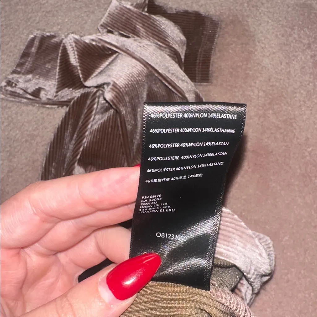 Urban Outfitters Paradox Ruched Mauve Pink Velvet Ribbed Longsleeve Crop Top - Image 5