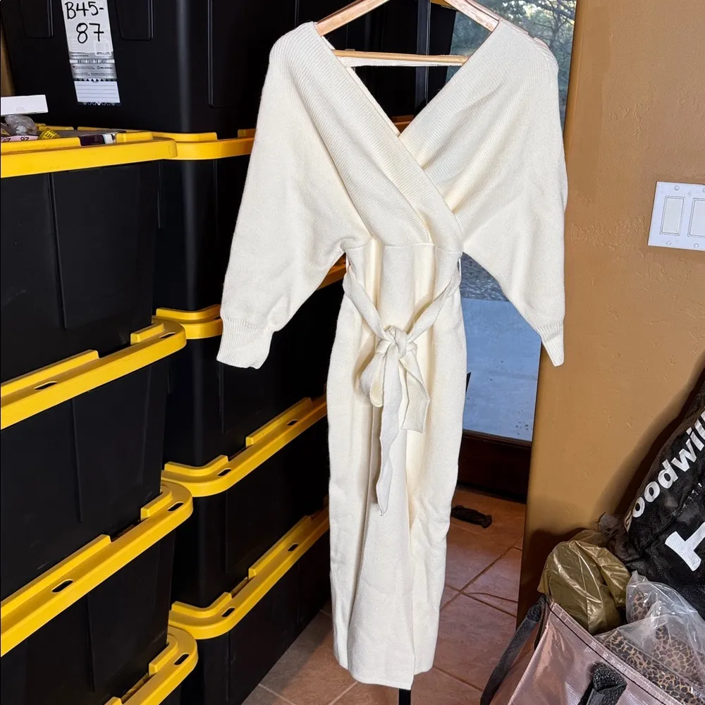NWT Lulu's Fall into Fashion Ivory Dolman Sleeve Sweater Midi Dress Size Medium - Image 5