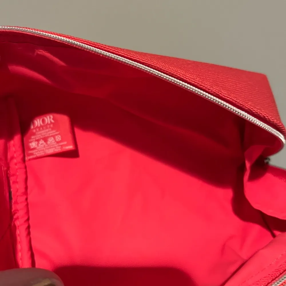 NWOT Light red Dior perfume cosmetic toiletries bag. - Image 4