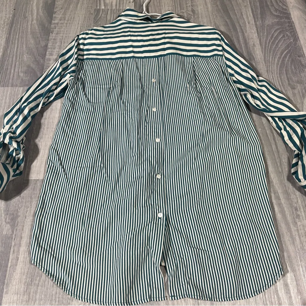 Jane + Delancey White Turquoise Blue Stripes Long Sleeve Button Down Shirt - Image 9