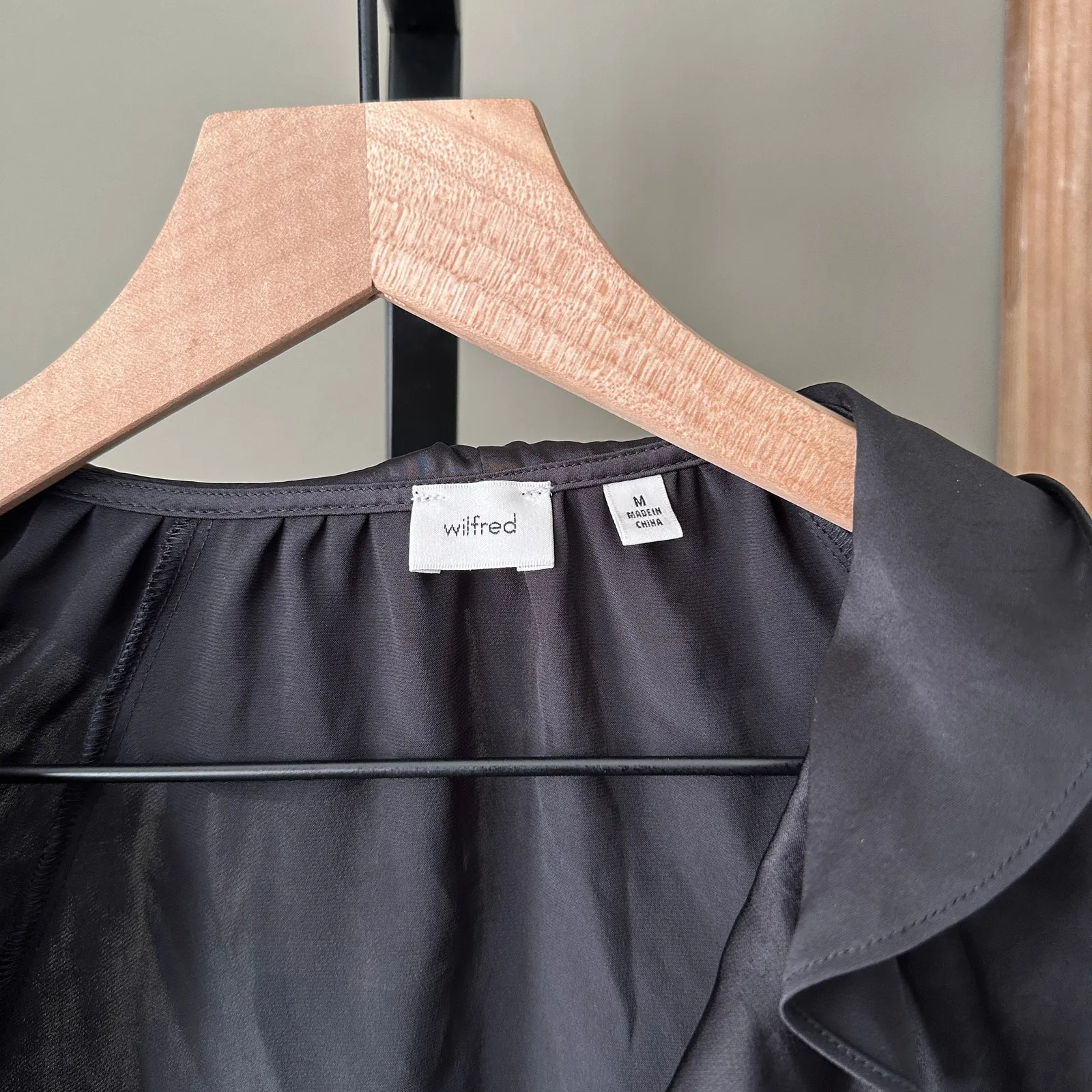 Artizia Wilfred Spartina Satin Blouse Black Medium NWT - Image 3