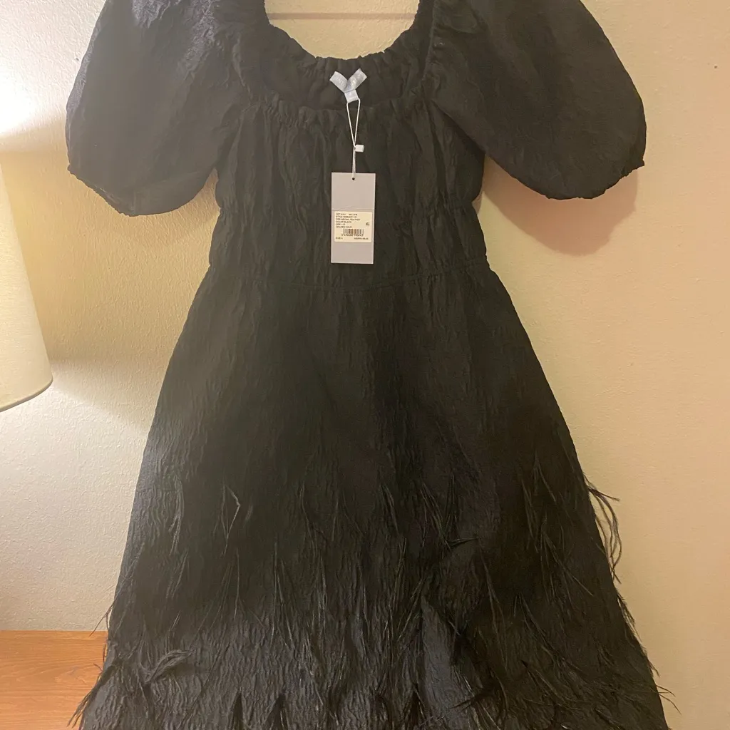 NWT Antonio Melani Abagail Square Neck Short Sleeve Feather Detail Dress Sz4 - Image 2